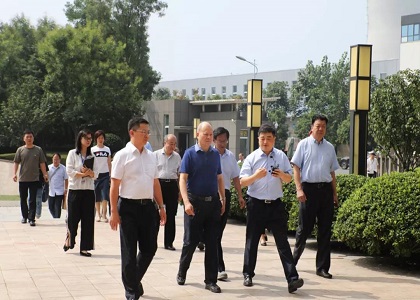 省人大常委会调研组来我集团进行调研